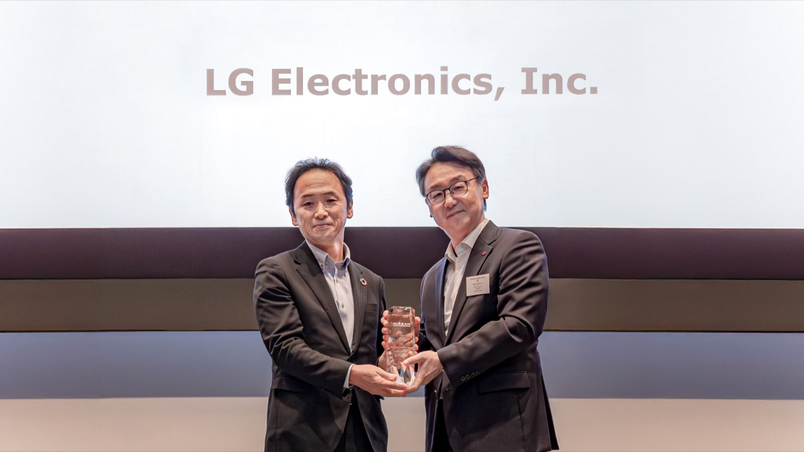 LG Wins “Global Innovation Award” at 2025 NISSAN Global Innovation & Quality Award